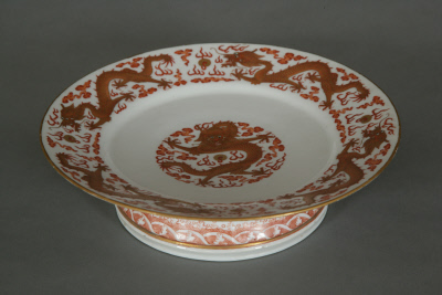 图片[1]-Alum red color painted gold cloud dragon pattern high foot plate-China Archive